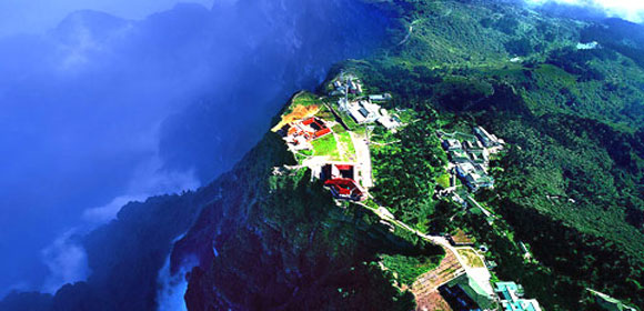 峨眉山