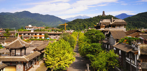 青城山