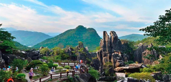 贺州玉石林景区